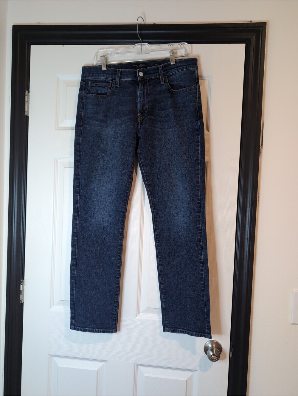 Men's 33/30 dark wash lucky jeans 221 straight